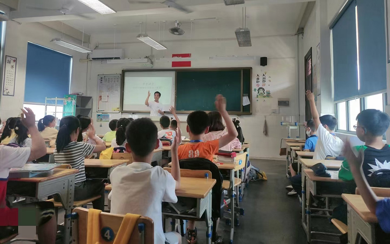 西宁冯家小学